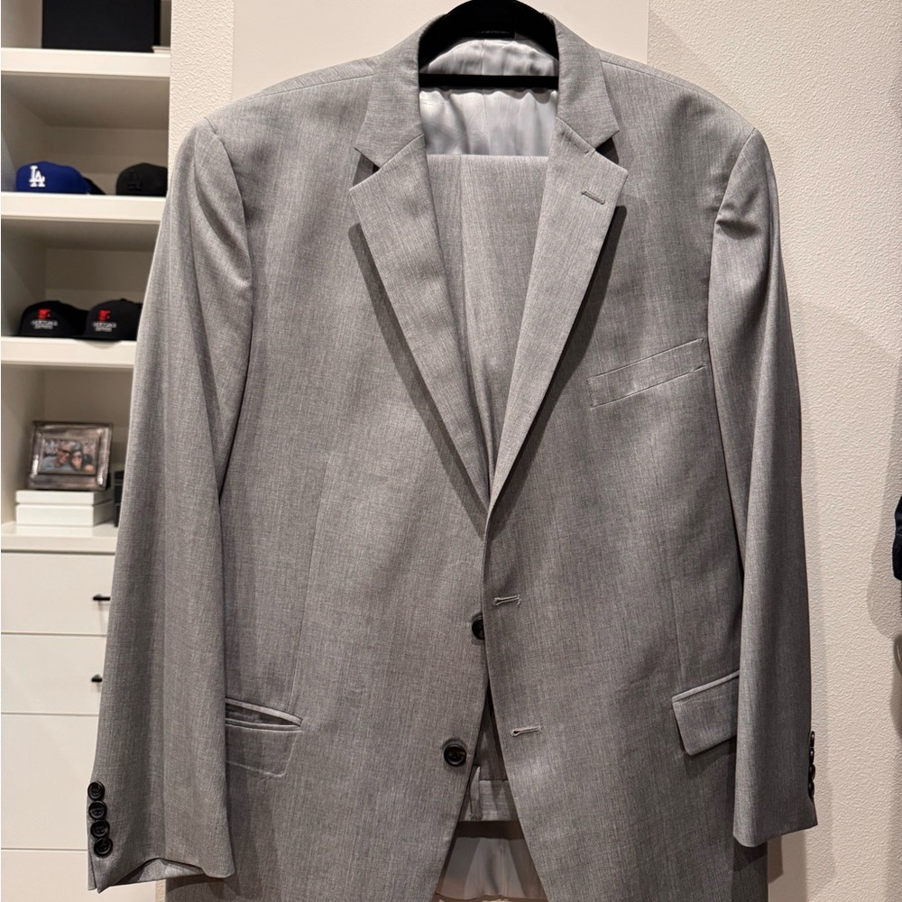 Hart Schaffner Marx Light Gray Suit